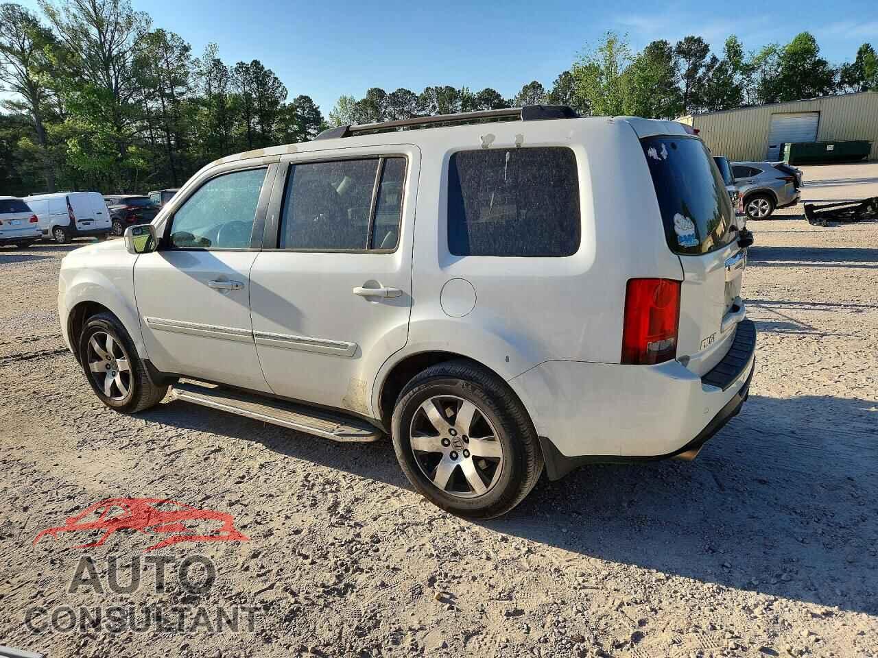 HONDA PILOT 2013 - 5FNYF3H94DB012861