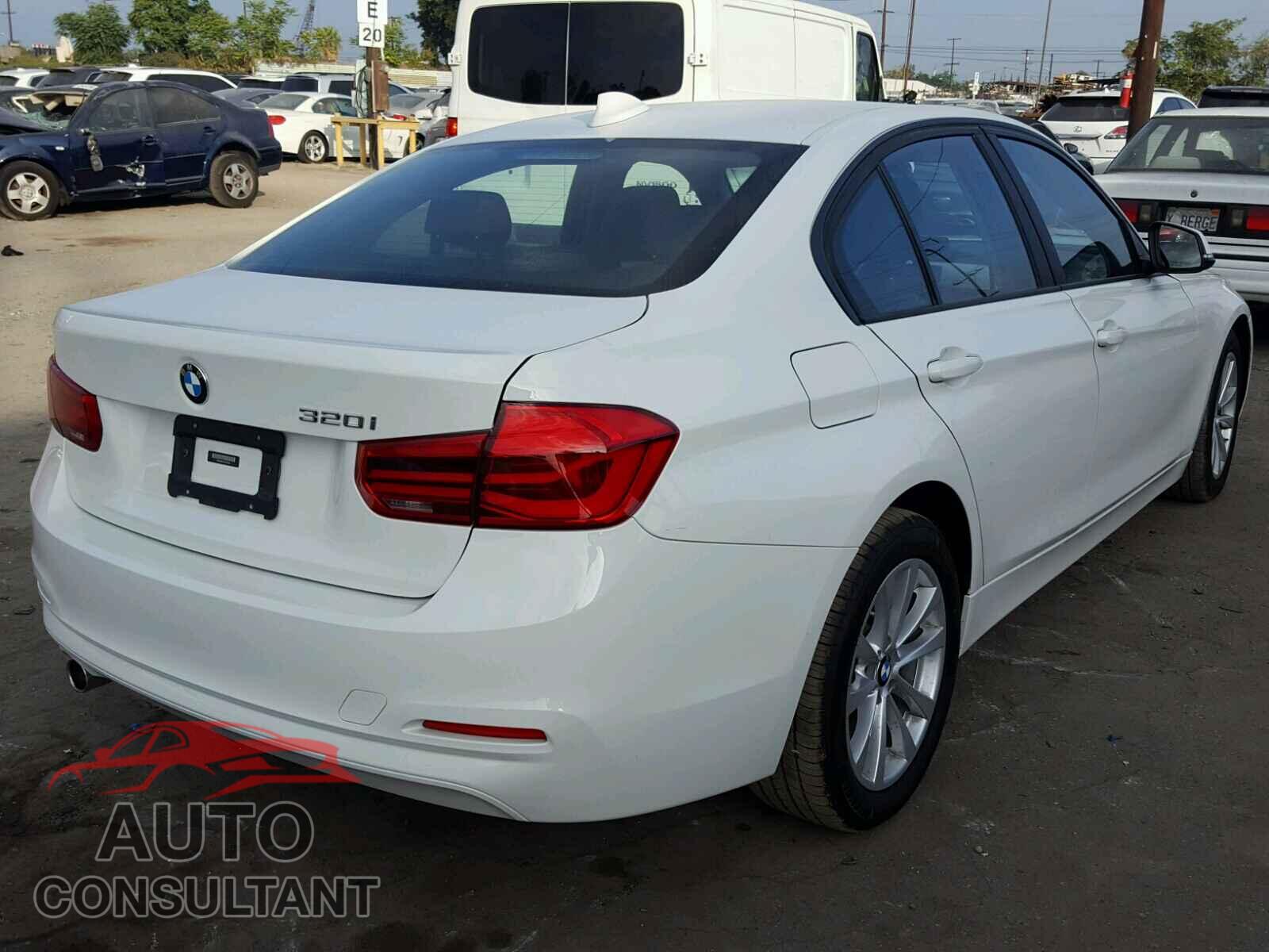 BMW 3 SERIES 2018 - WBA8A9C55JK623452