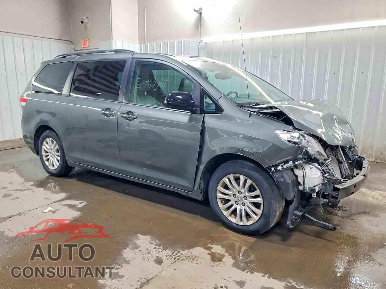 TOYOTA SIENNA 2013 - 5TDYK3DC8DS361305