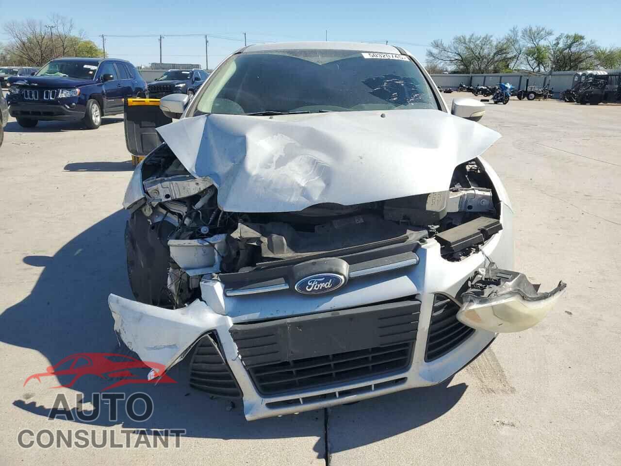 FORD FOCUS 2014 - 1FADP3K2XEL443829