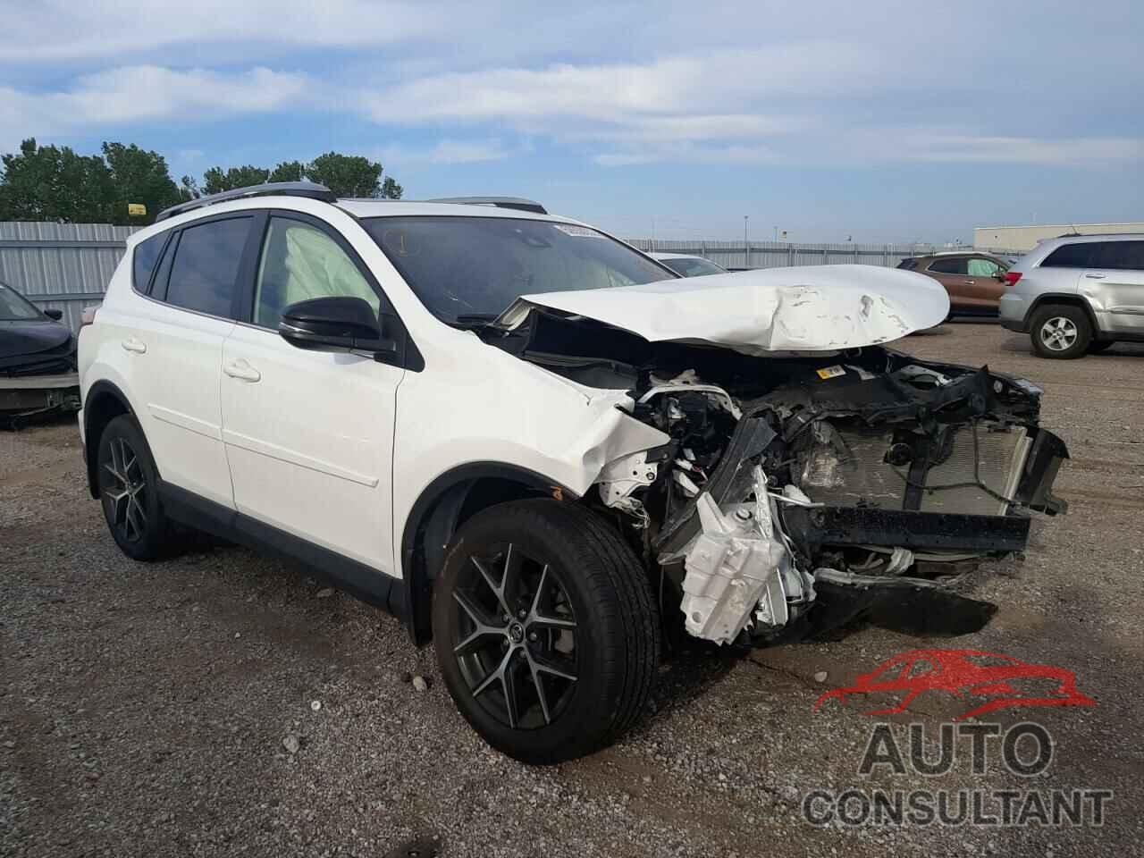 TOYOTA RAV4 2018 - JTMJFREVXJD232594
