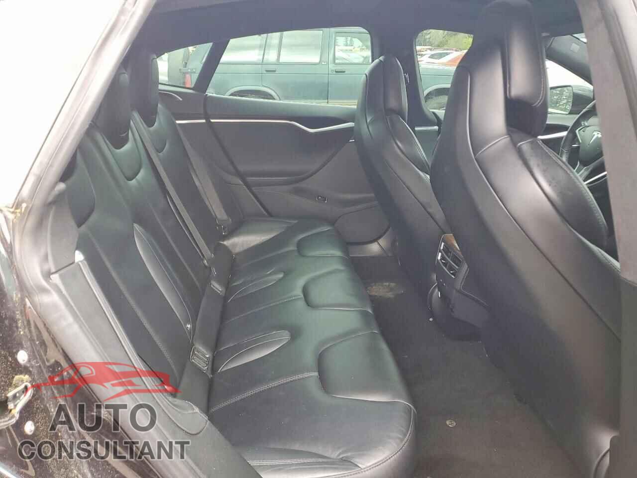 TESLA MODEL S 2017 - 5YJSA1E48HF200449