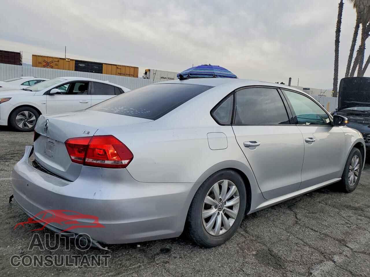 VOLKSWAGEN PASSAT 2015 - 1VWAT7A3XFC009080