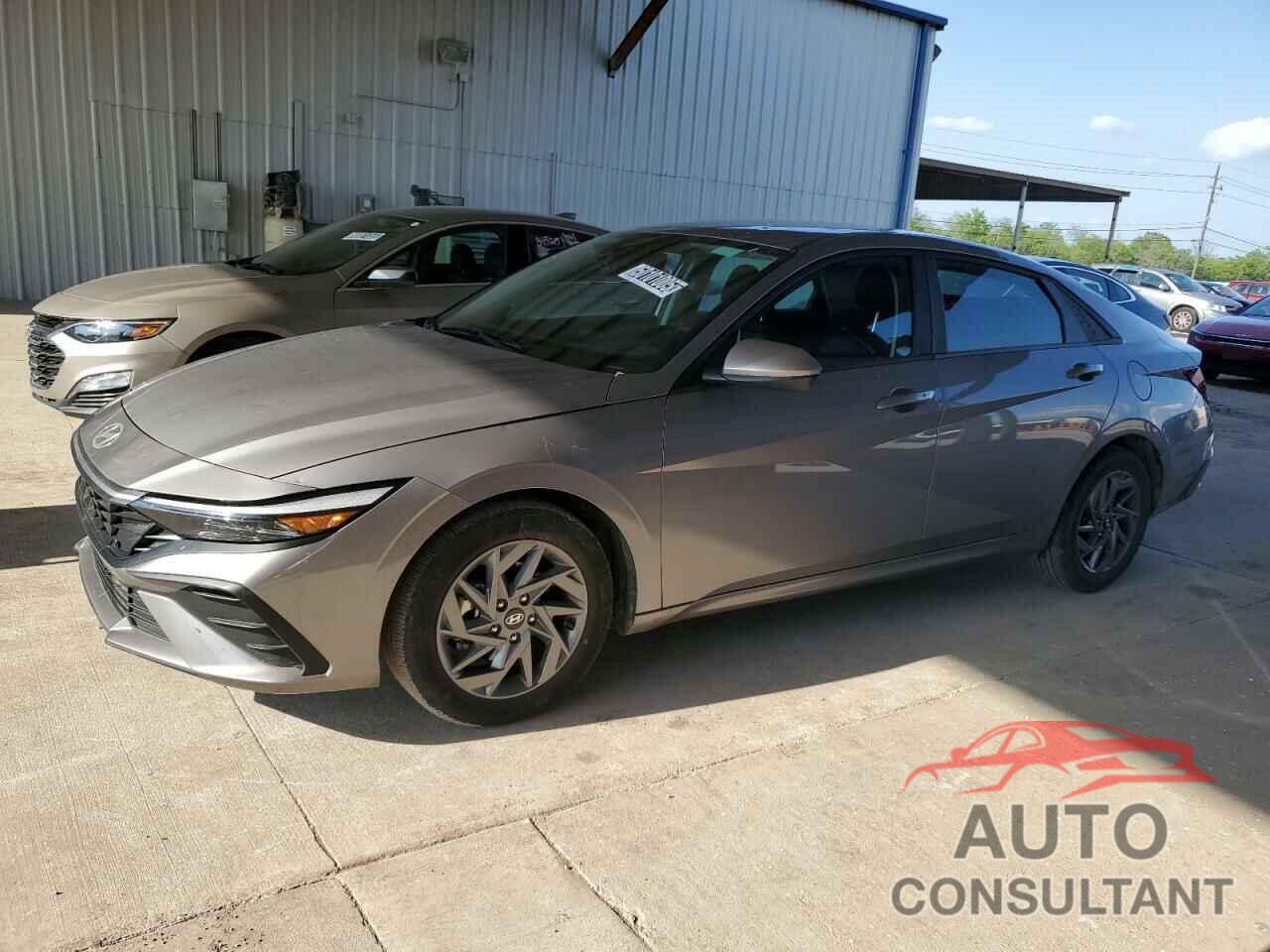 HYUNDAI ELANTRA 2024 - KMHLM4DG2RU664673