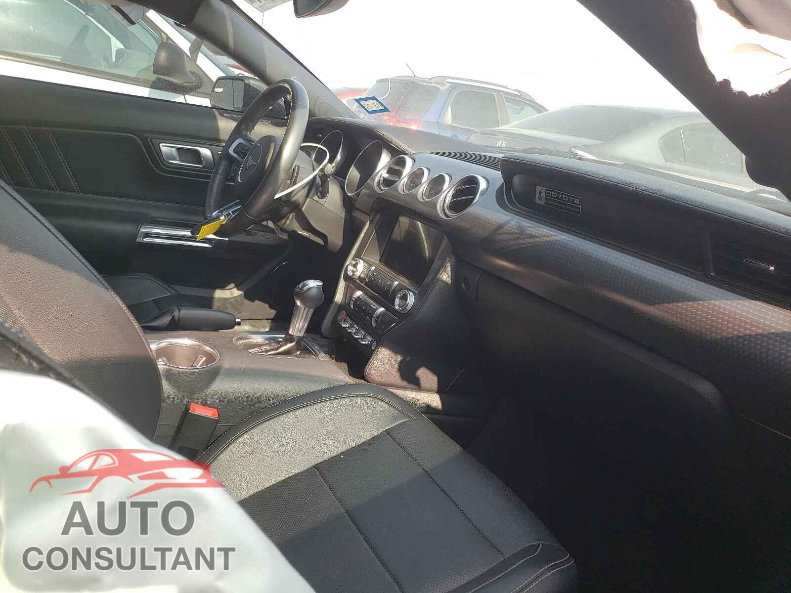 FORD MUSTANG 2018 - 1FA6P8CF6J5114020