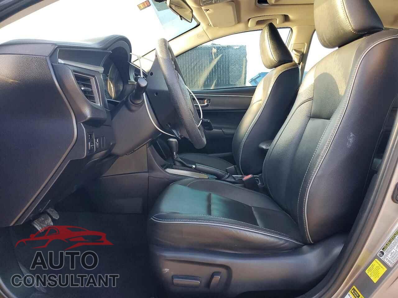 TOYOTA COROLLA 2015 - 2T1BPRHE9FC402249
