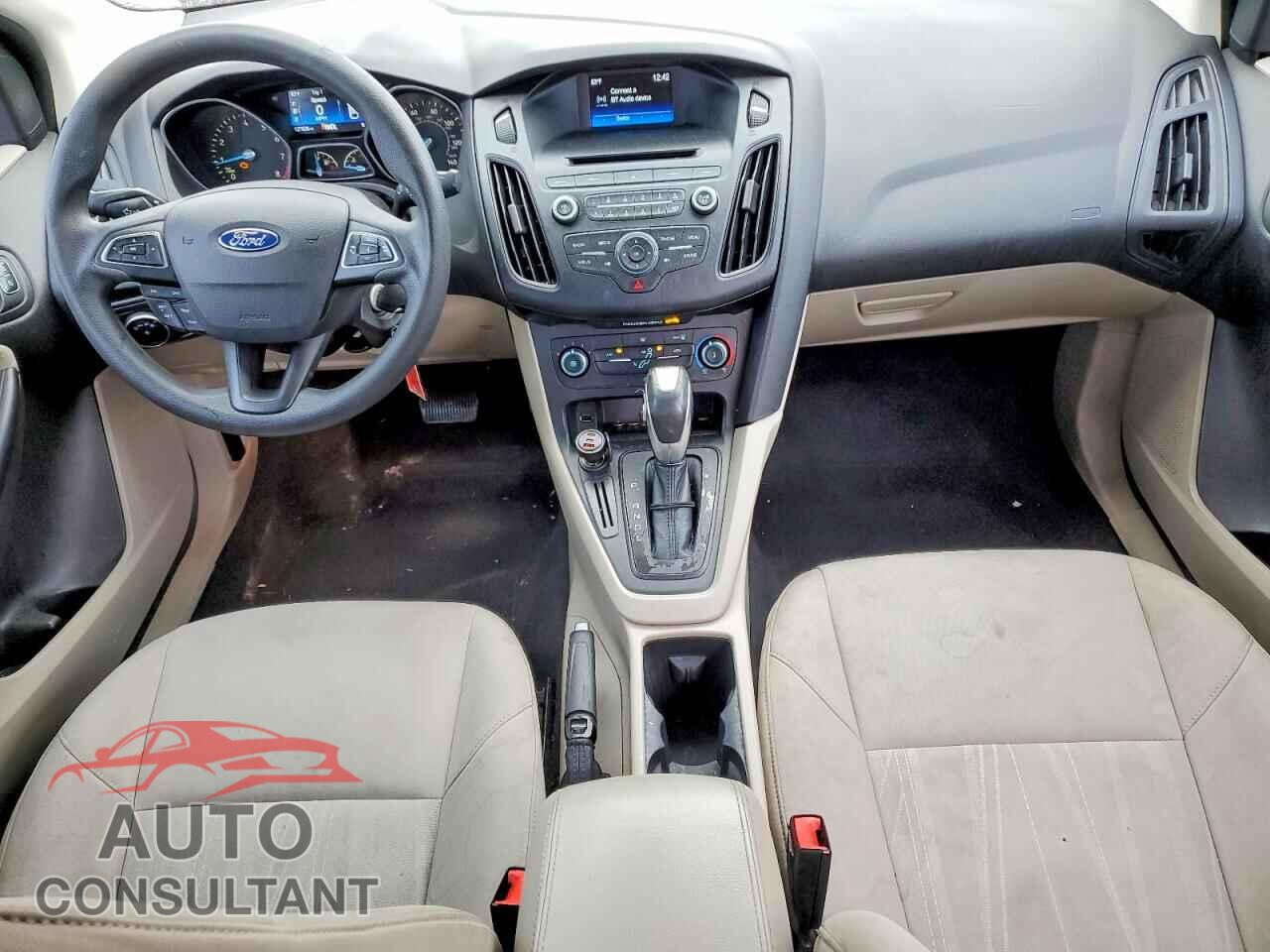 FORD FOCUS 2015 - 1FADP3F22FL360892