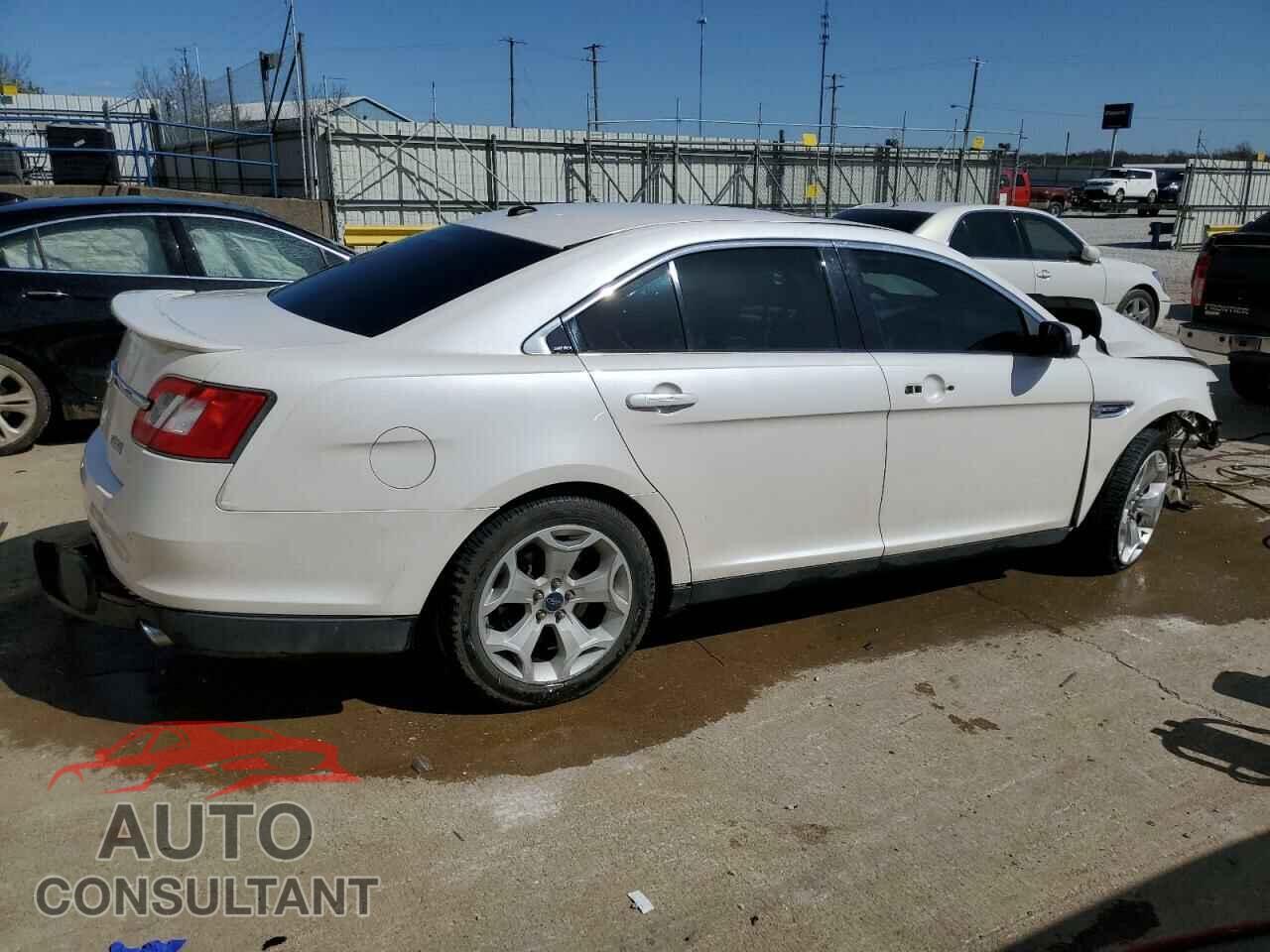 FORD TAURUS 2012 - 1FAHP2KT8CG132054