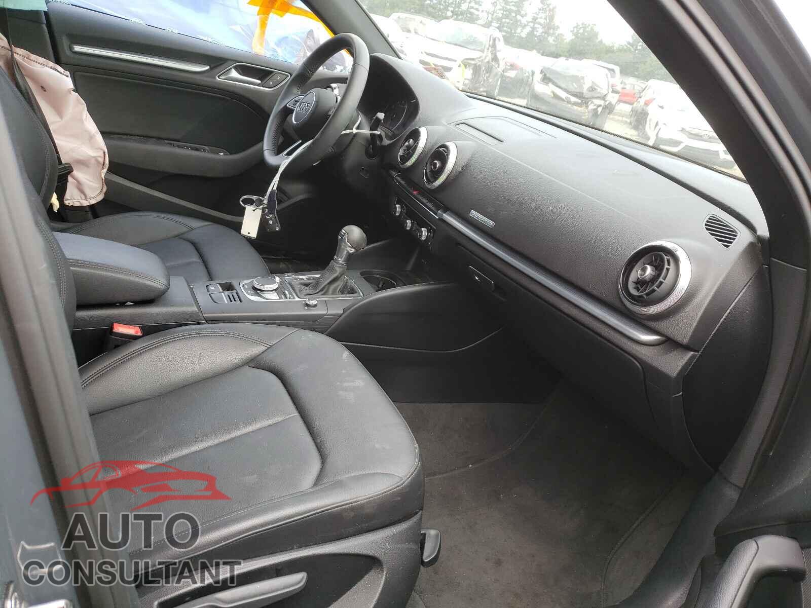 AUDI A3 2020 - WAUBEGFF5LA101139