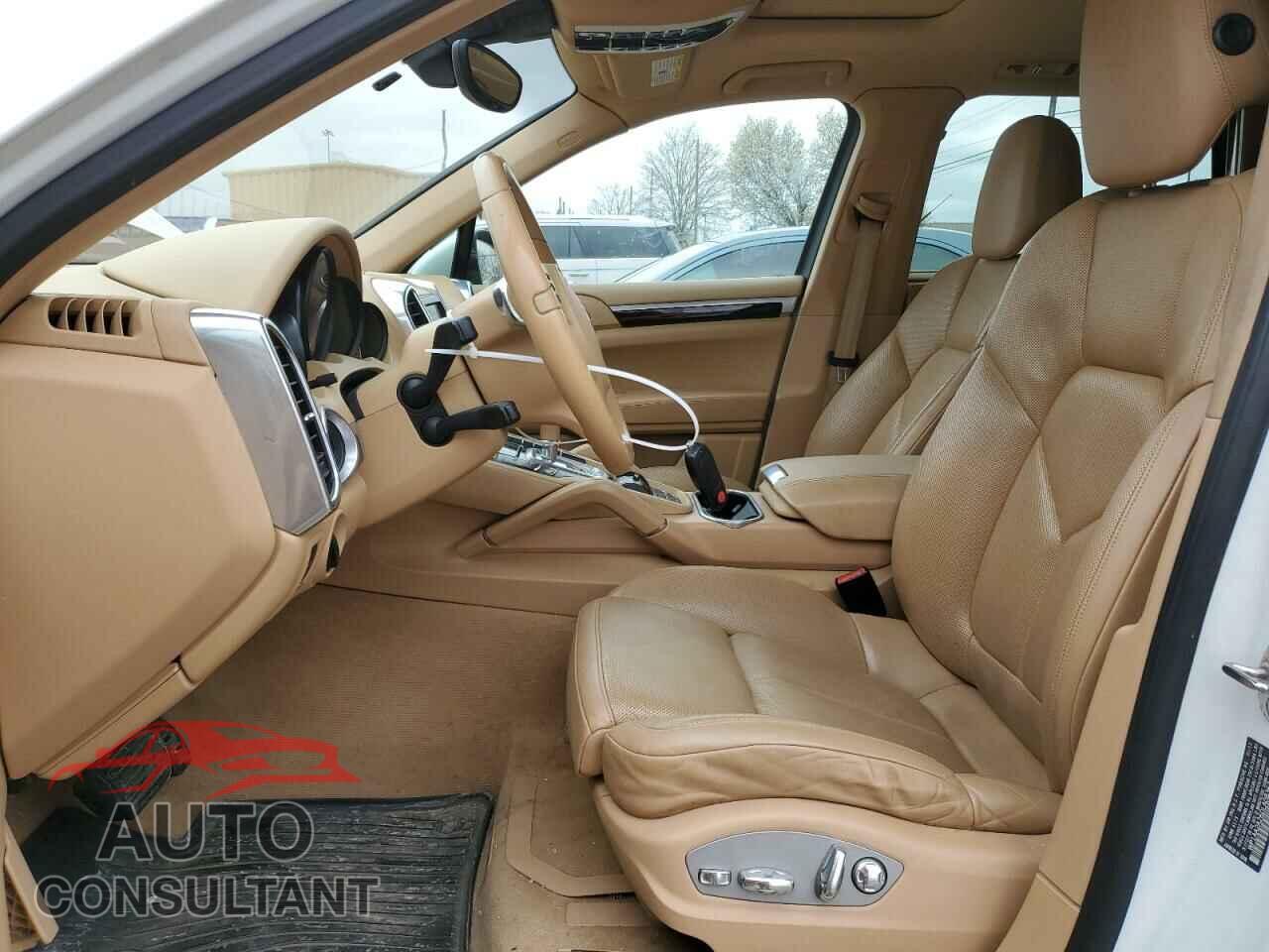 PORSCHE CAYENNE 2013 - WP1AA2A26DLA08362