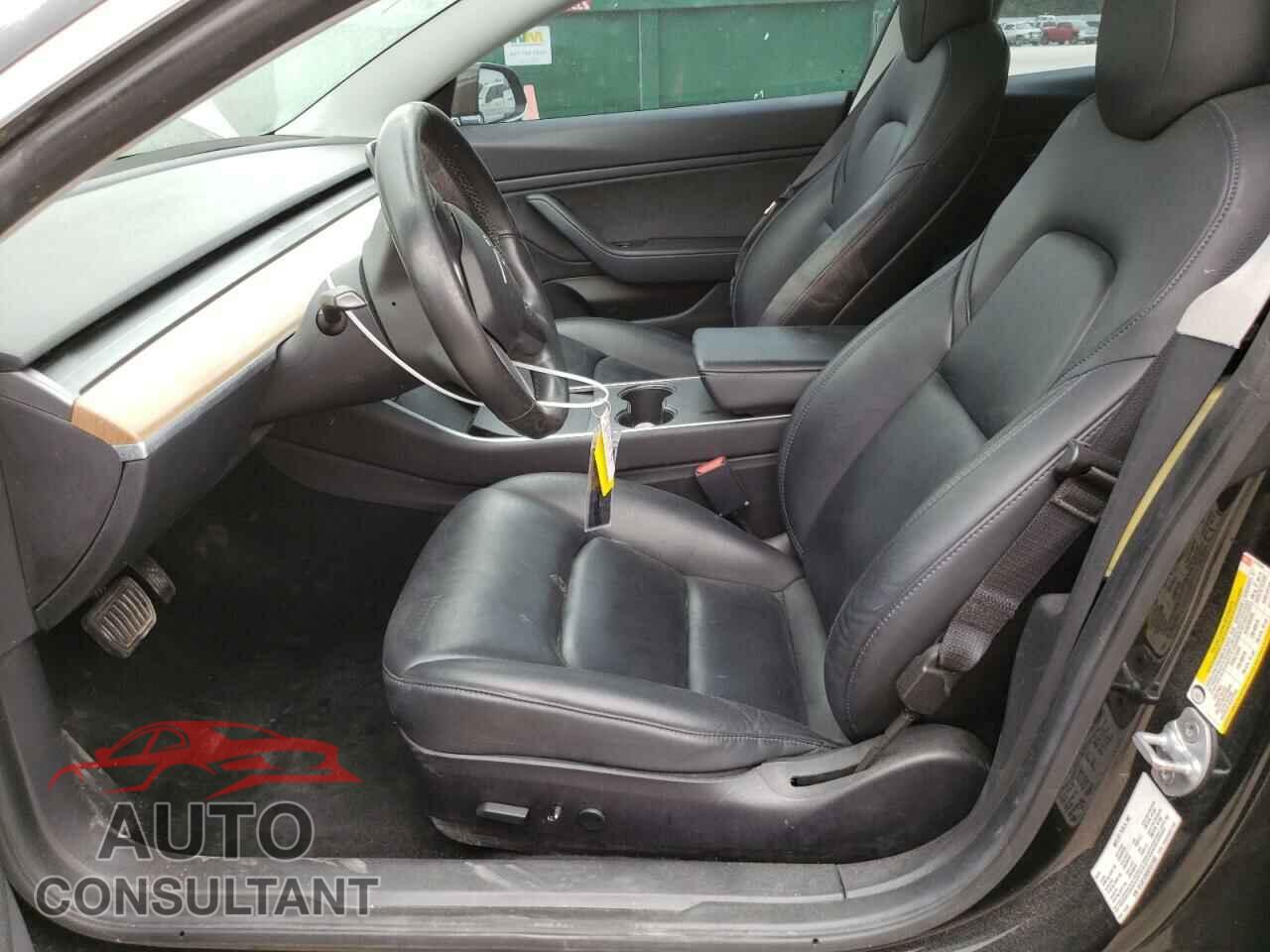 TESLA MODEL 3 2019 - 5YJ3E1EA0KF317593