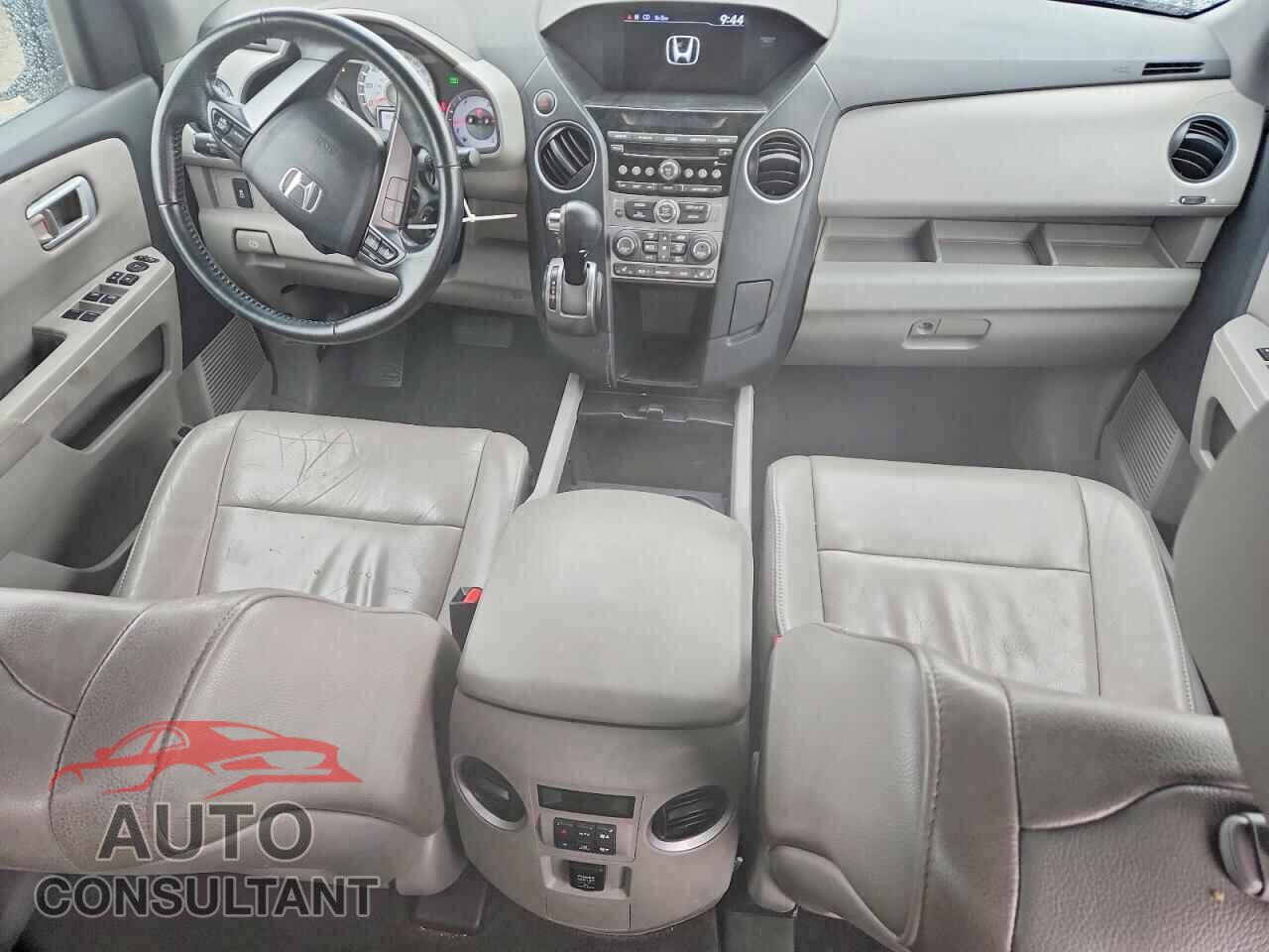 HONDA PILOT 2012 - 5FNYF4H52CB077628