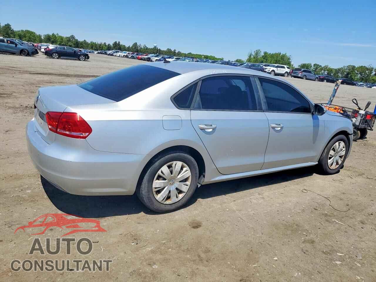 VOLKSWAGEN PASSAT 2012 - 1VWAP7A39CC021995
