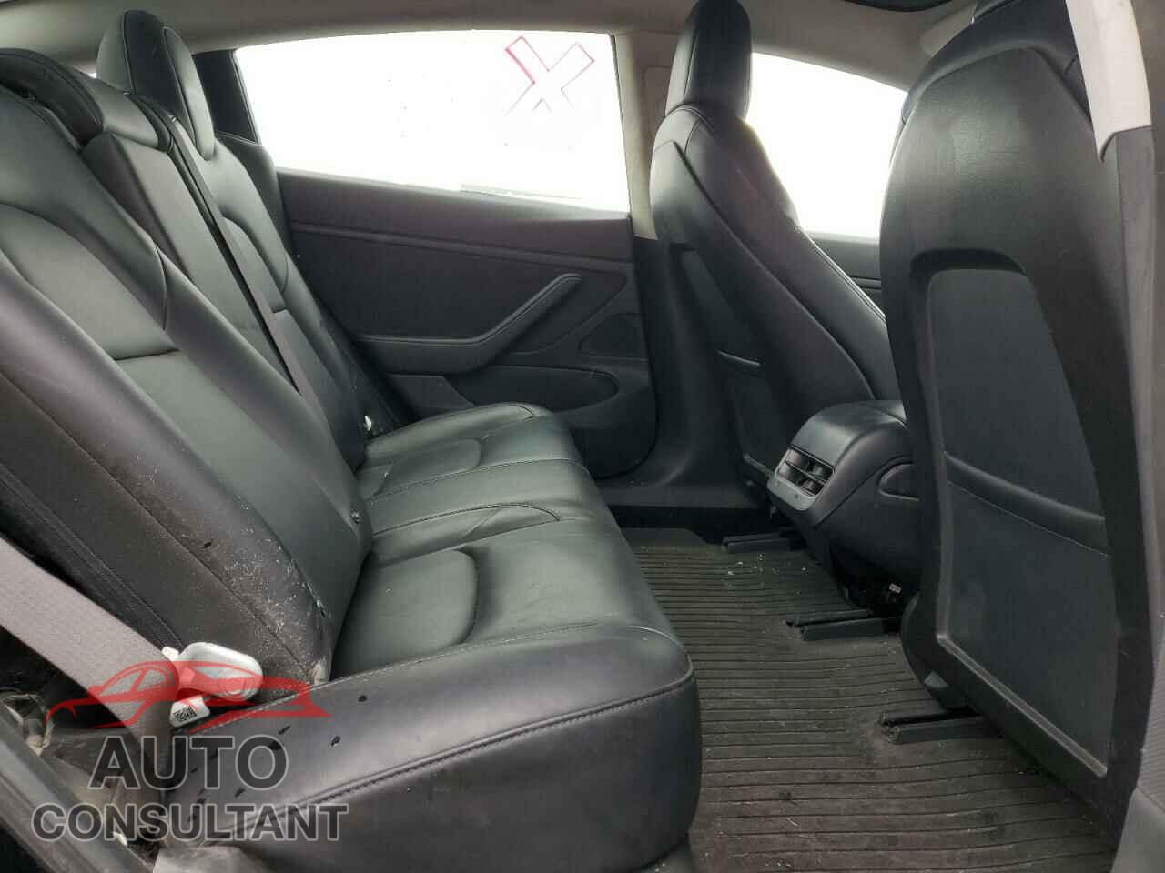 TESLA MODEL 3 2018 - 5YJ3E1EB9JF103550