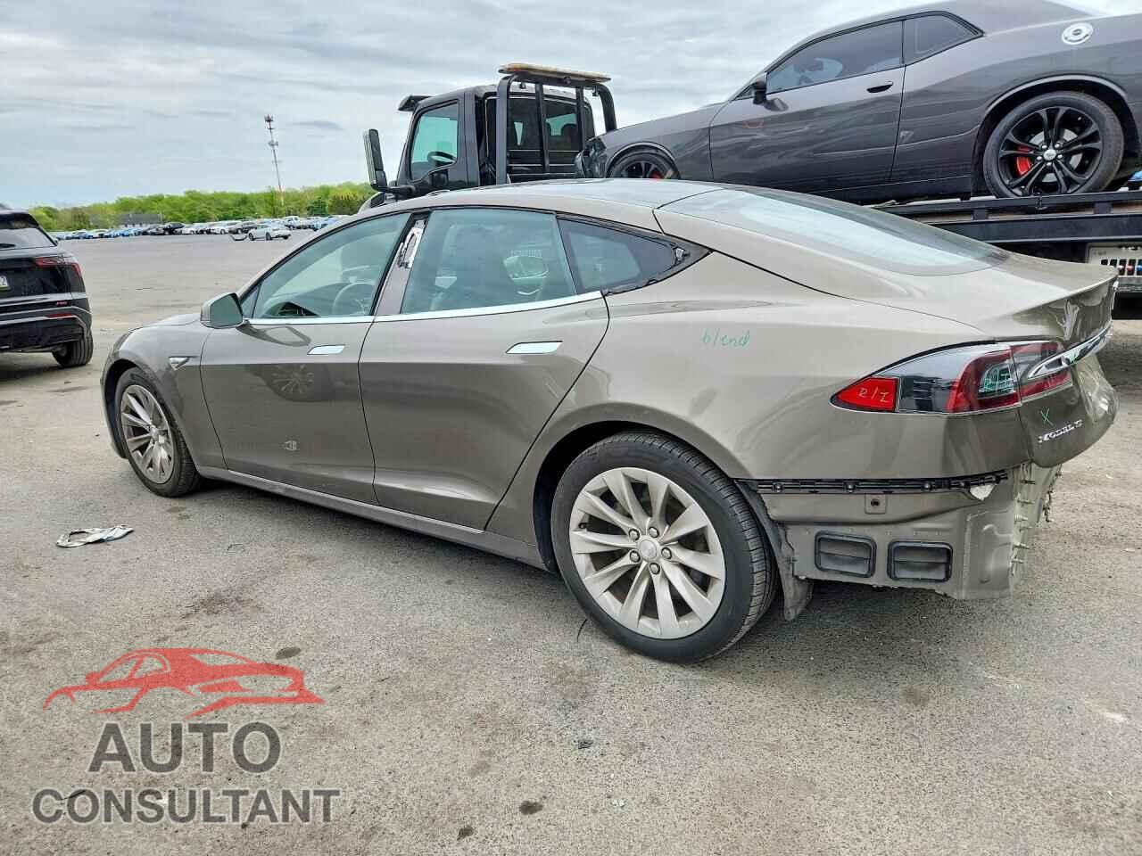 TESLA MODEL S 2016 - 5YJSA1E1XGF159181