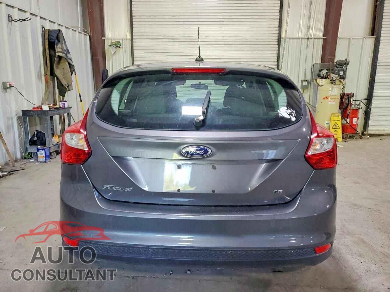FORD FOCUS 2014 - 1FADP3K22EL307517