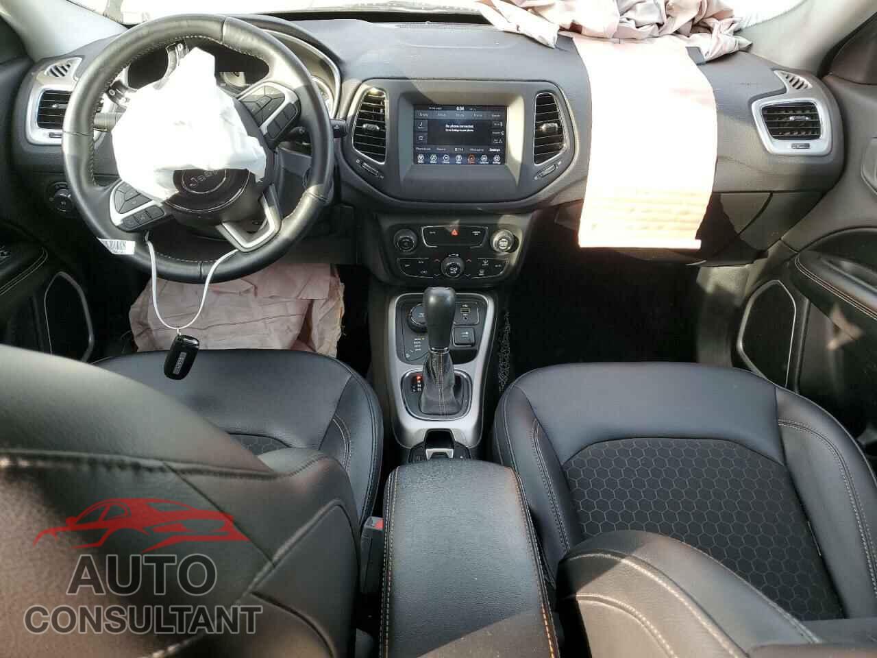 JEEP COMPASS 2018 - 3C4NJDBB5JT154782