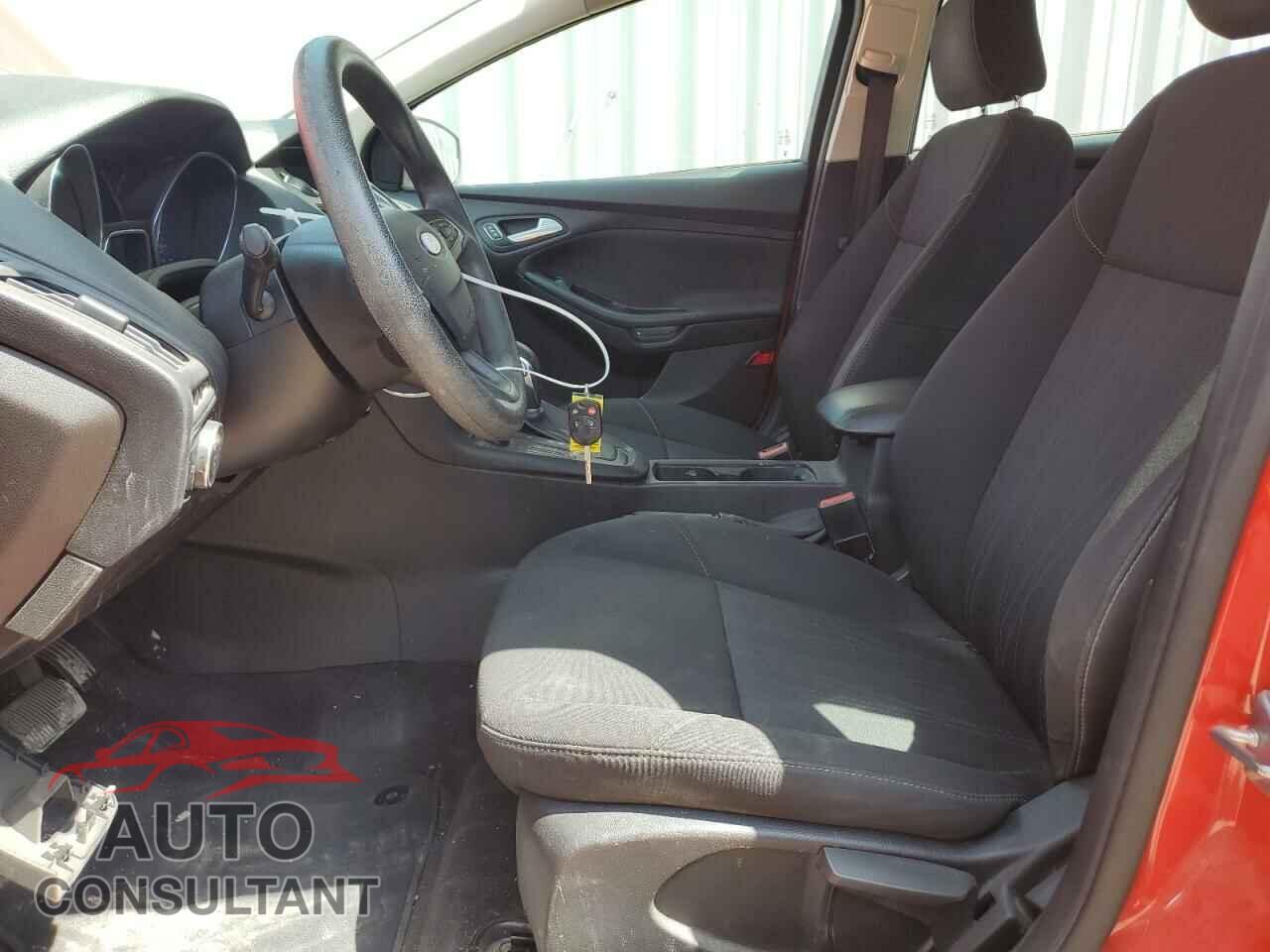 FORD FOCUS 2017 - 1FADP3F2XHL300216