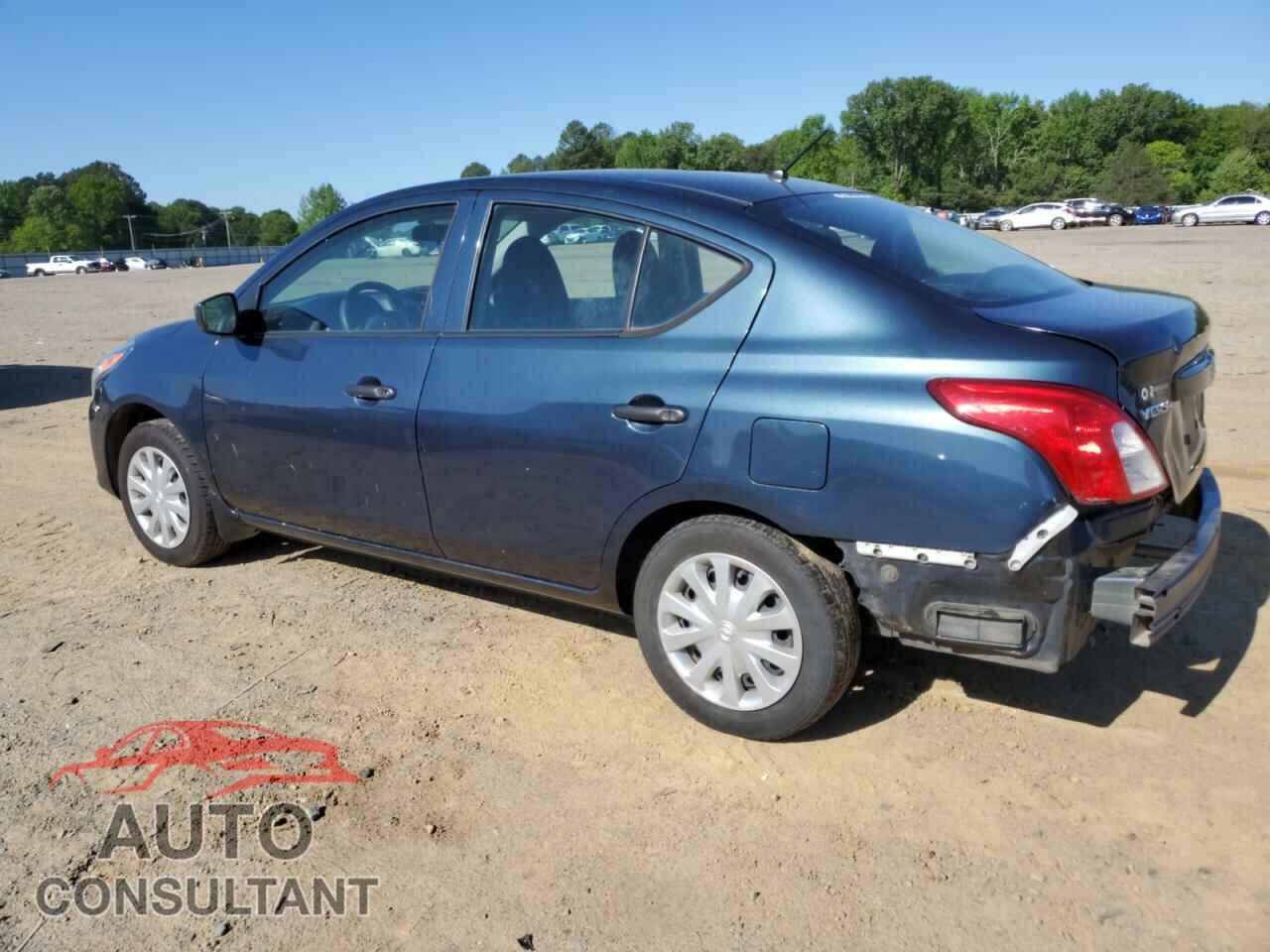 NISSAN VERSA 2017 - 3N1CN7AP3HL888134