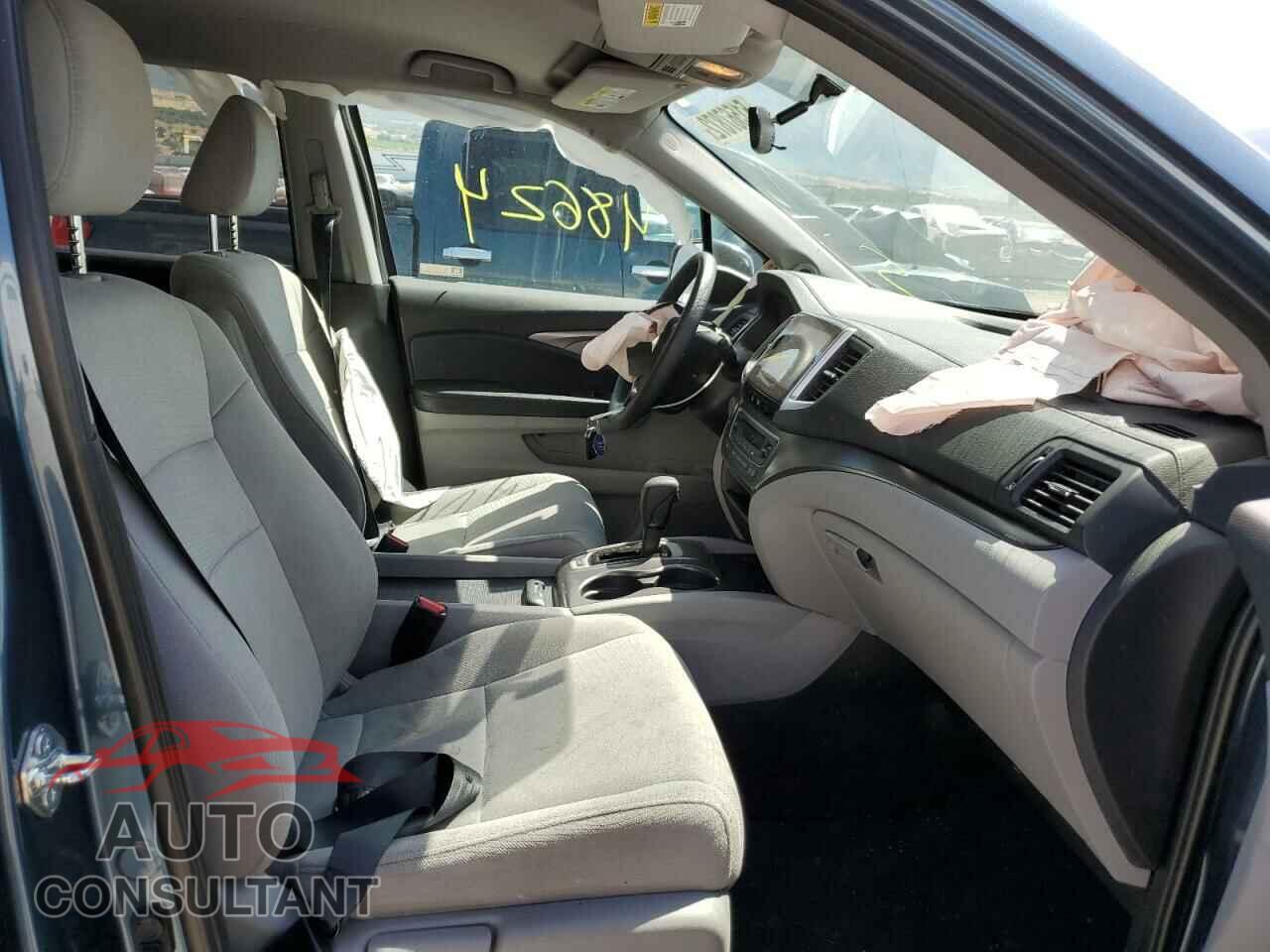HONDA PILOT 2018 - 5FNYF6H34JB008639