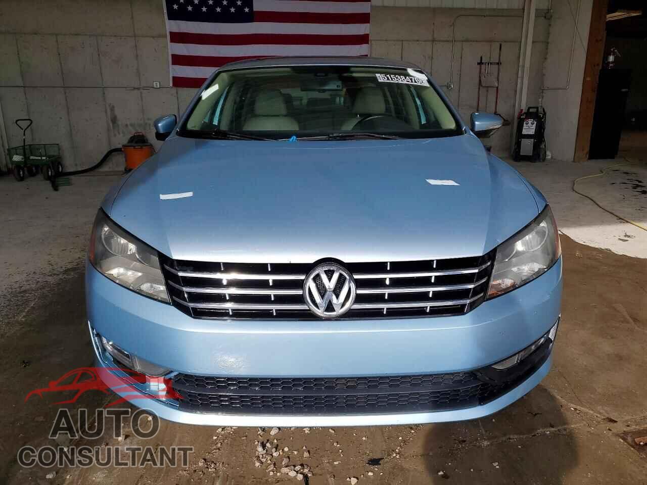 VOLKSWAGEN PASSAT 2012 - 1VWCN7A31CC020063