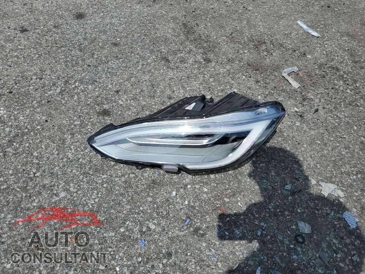 TESLA MODEL S 2020 - 5YJSA1E24LF359377