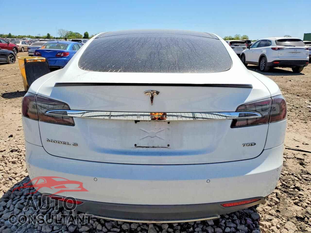 TESLA MODEL S 2015 - 5YJSA1S29FF084890