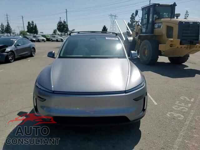 TESLA MODEL Y 2026 - 7SAYGDEDXTF406393