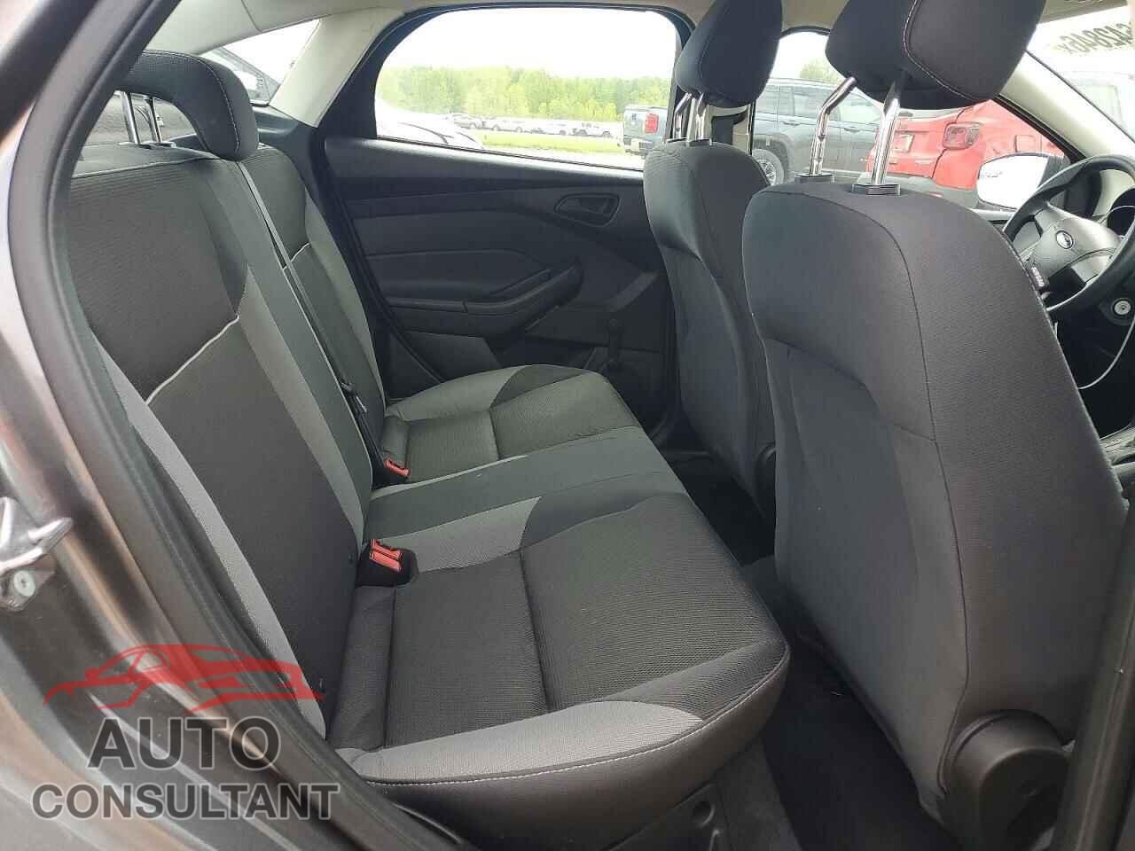 FORD FOCUS 2014 - 1FADP3E22EL412358