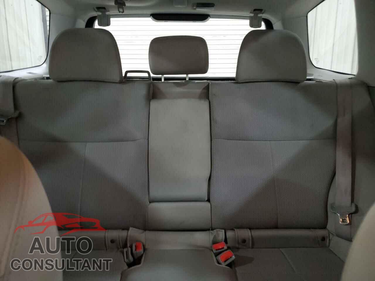SUBARU FORESTER 2013 - JF2SHABC0DH424480