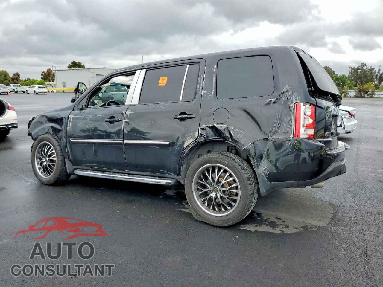 HONDA PILOT 2013 - 5FNYF3H71DB029048