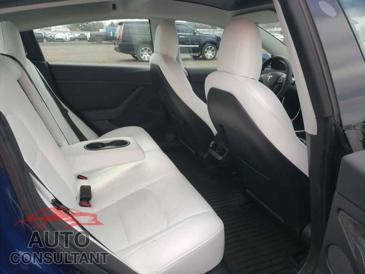 TESLA MODEL 3 2022 - 5YJ3E1EB0NF104060
