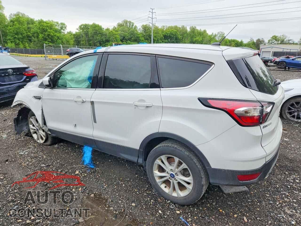 FORD ESCAPE 2017 - 1FMCU9GD1HUE65708