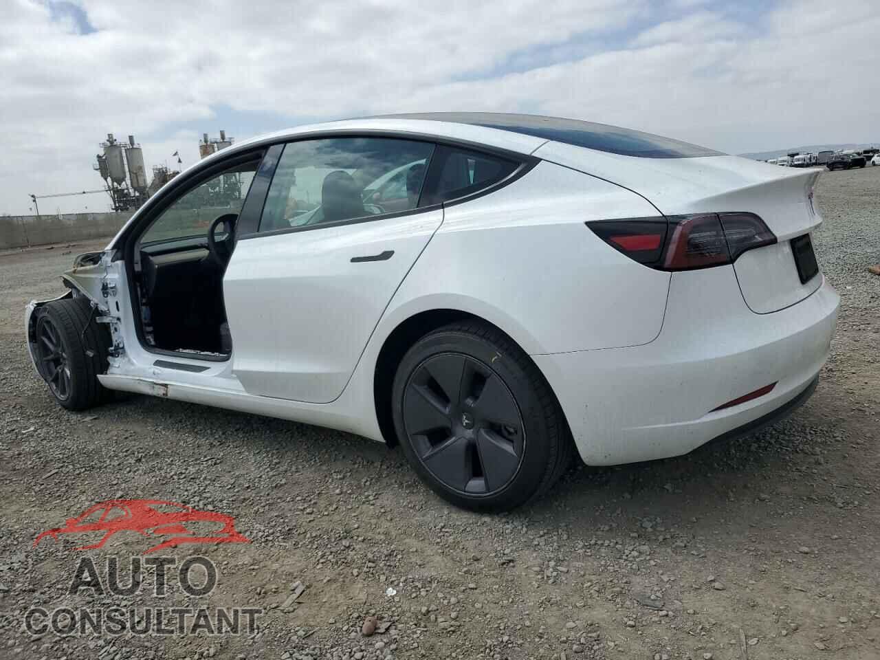 TESLA MODEL 3 2023 - 5YJ3E1EA5PF552319