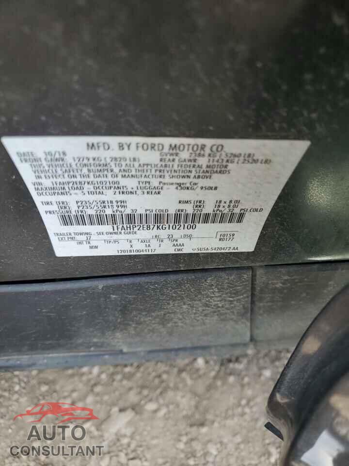 FORD TAURUS 2019 - 1FAHP2E87KG102100