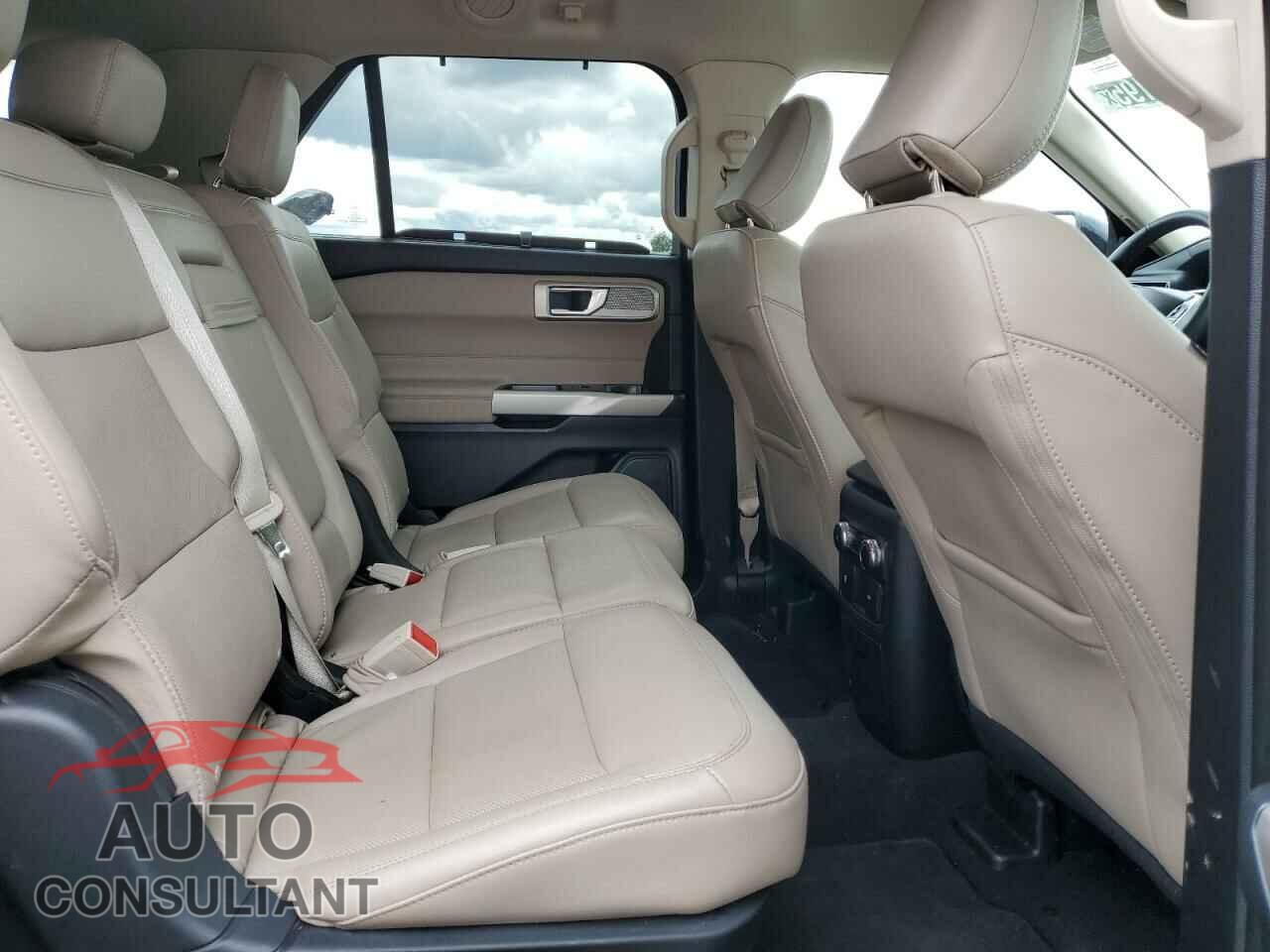 FORD EXPLORER 2024 - 1FMSK8FHXRGA05785