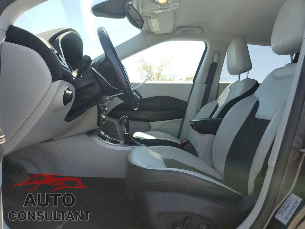 JEEP COMPASS 2017 - 3C4NJDBB6HT672068