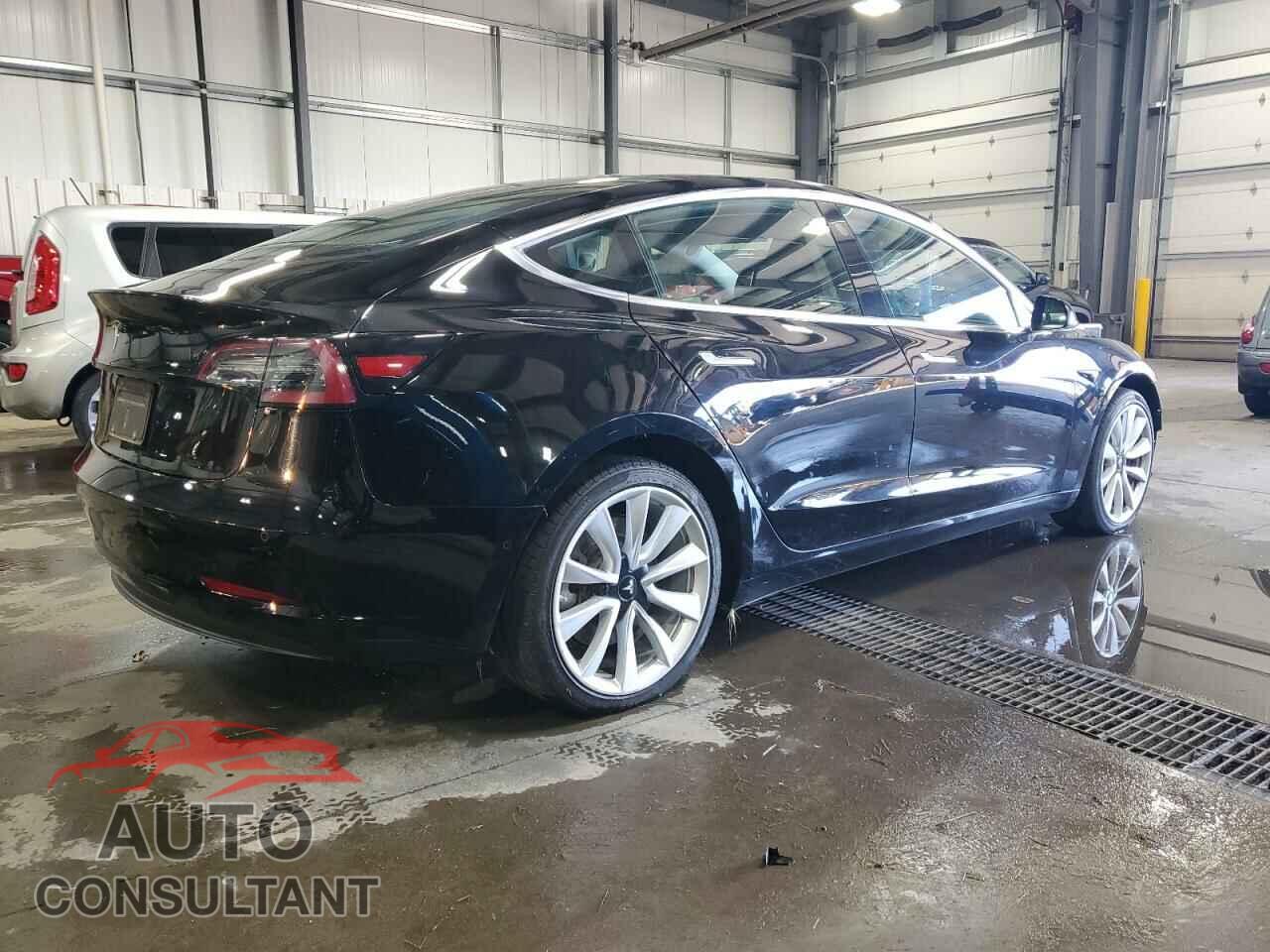 TESLA MODEL 3 2019 - 5YJ3E1EA4KF310792