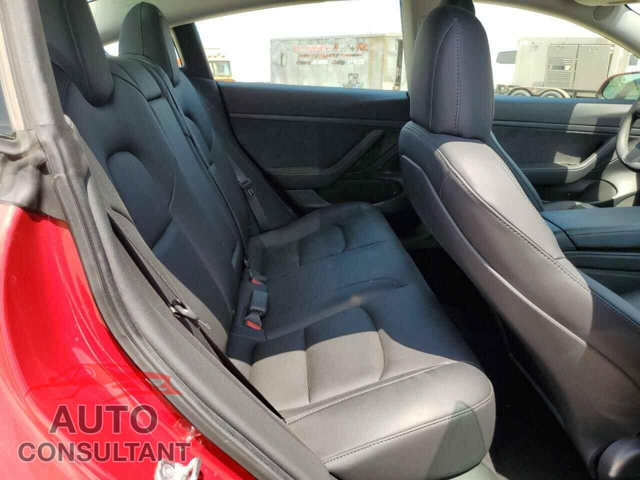 TESLA MODEL 3 2021 - 5YJ3E1EA2MF908172