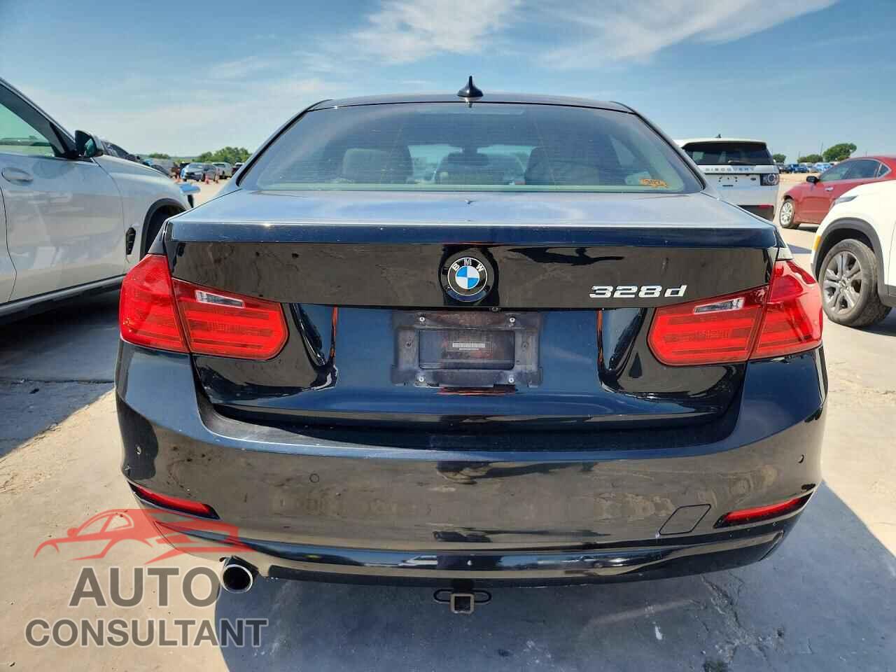 BMW 3 SERIES 2014 - WBA3D3C56EF099256