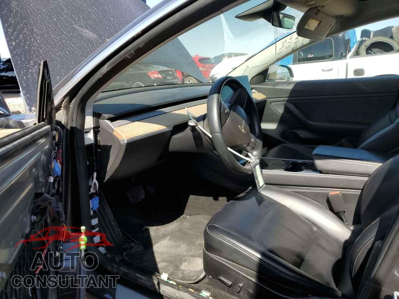 TESLA MODEL 3 2018 - 5YJ3E1EA3JF005931