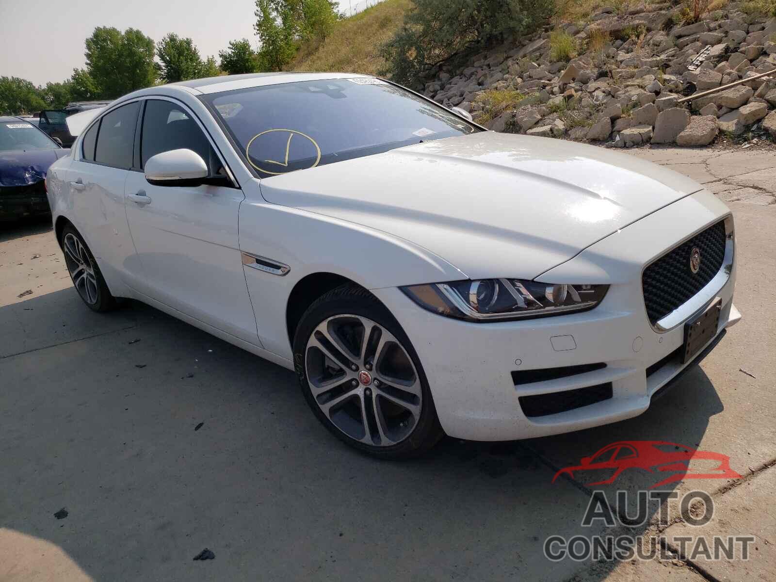 JAGUAR XE 2017 - SAJAJ4BV8HA970381