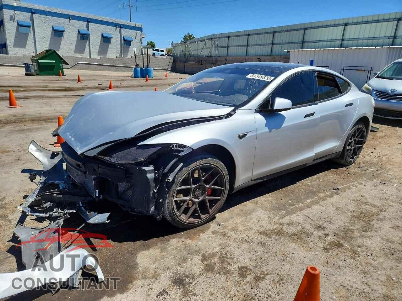TESLA MODEL S 2015 - 5YJSA1H26FFP70487