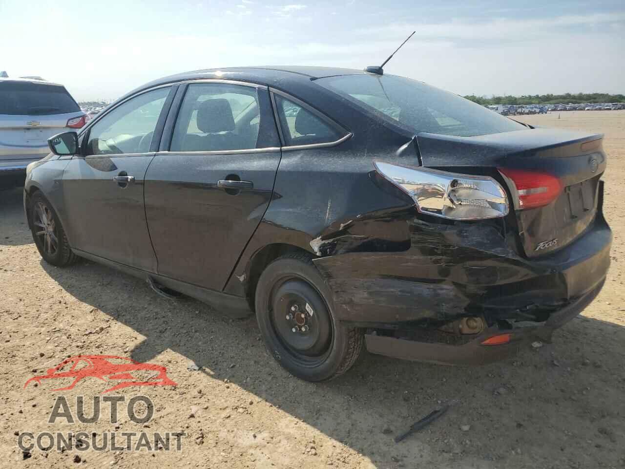 FORD FOCUS 2018 - 1FADP3F2XJL262394