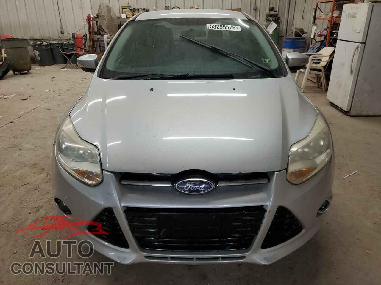 FORD FOCUS 2012 - 1FAHP3H22CL331905