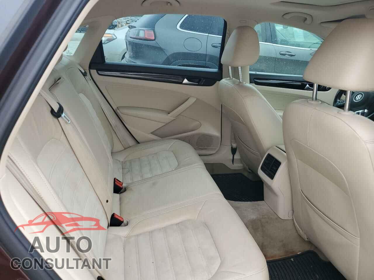 VOLKSWAGEN PASSAT 2014 - 1VWCN7A31EC087541