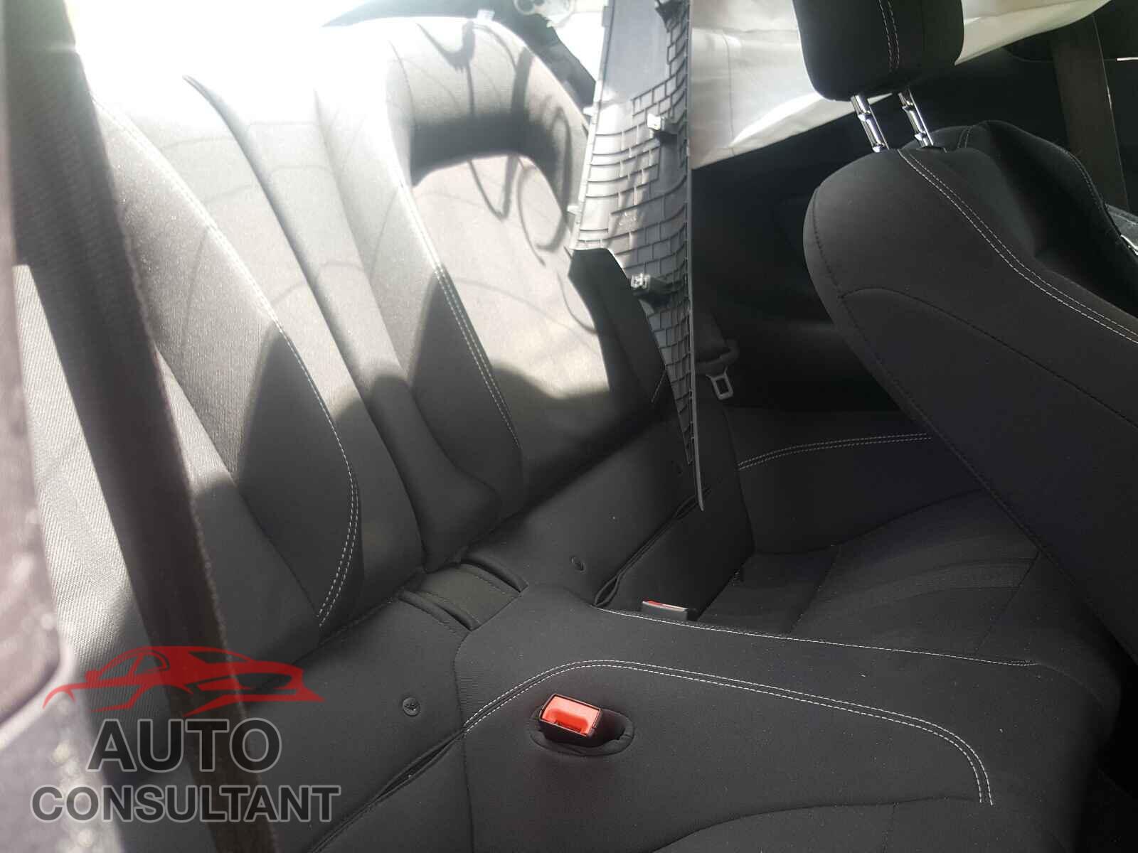 FORD MUSTANG 2018 - 1FA6P8CF6J5125289