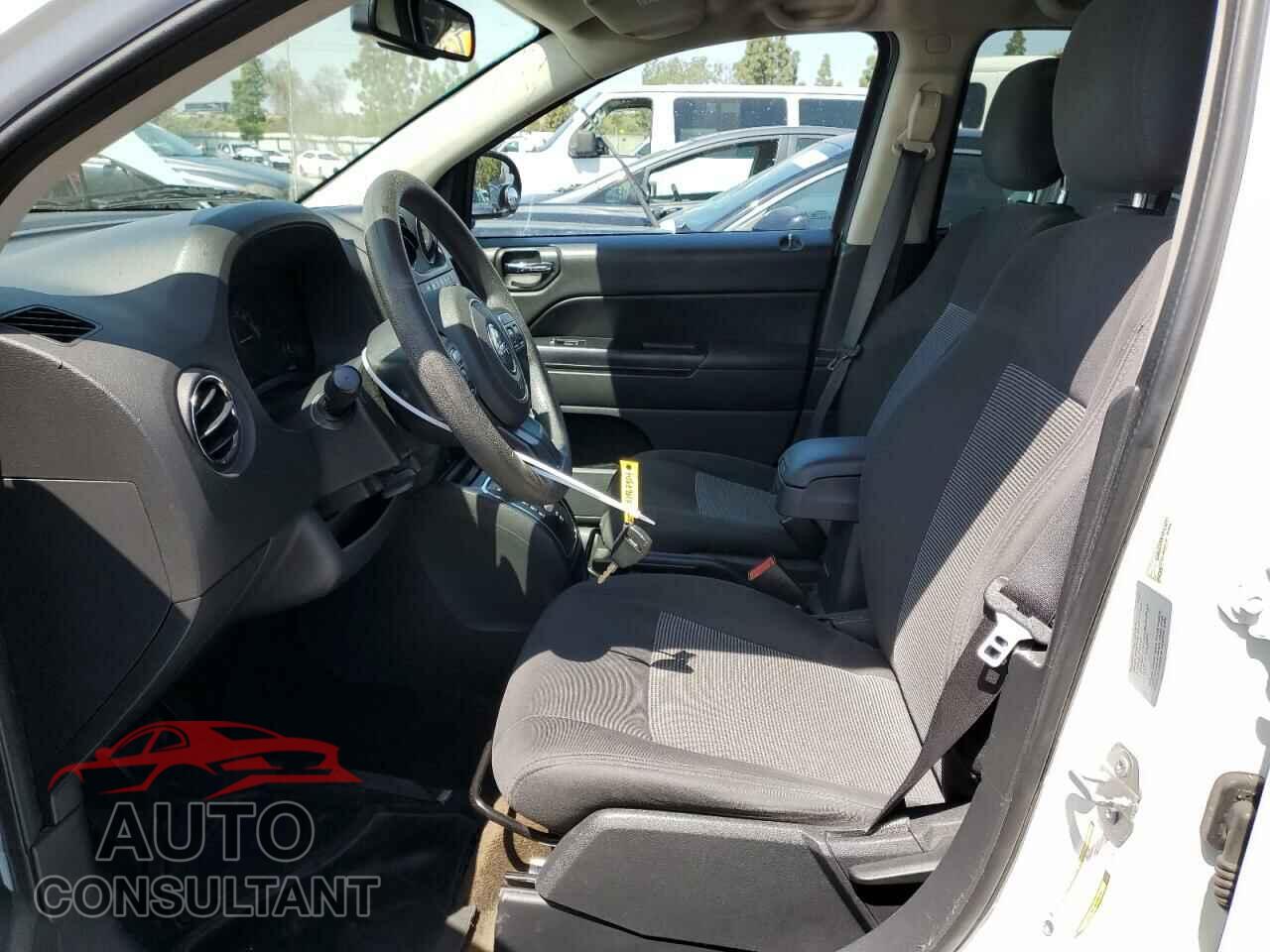 JEEP COMPASS 2017 - 1C4NJCBAXHD124291