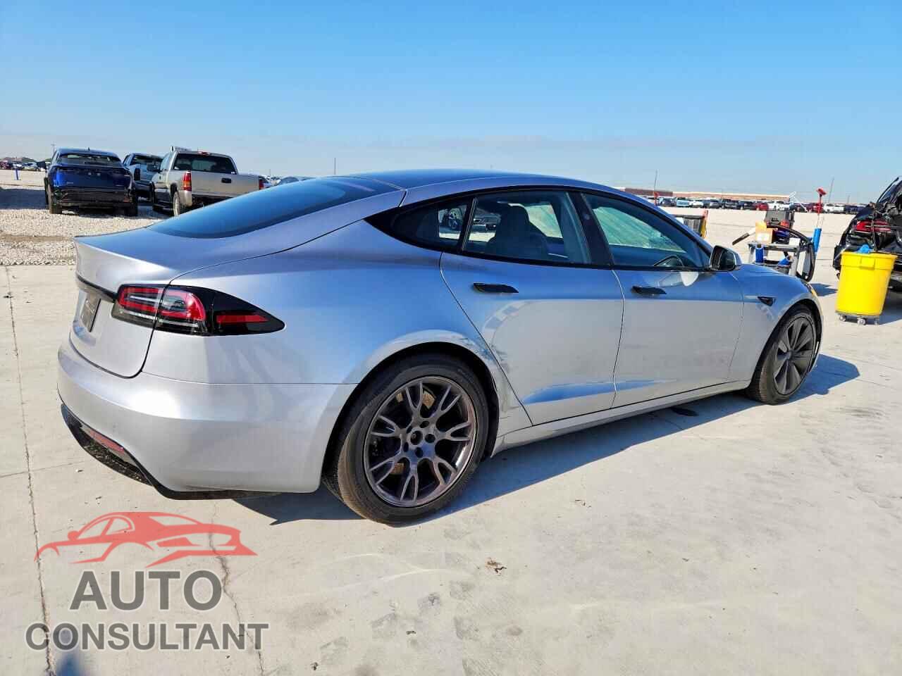 TESLA MODEL S 2025 - 5YJSA1E58SF551202