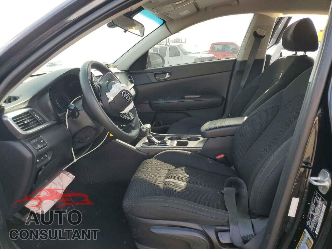 KIA OPTIMA 2019 - 5XXGT4L38KG347323